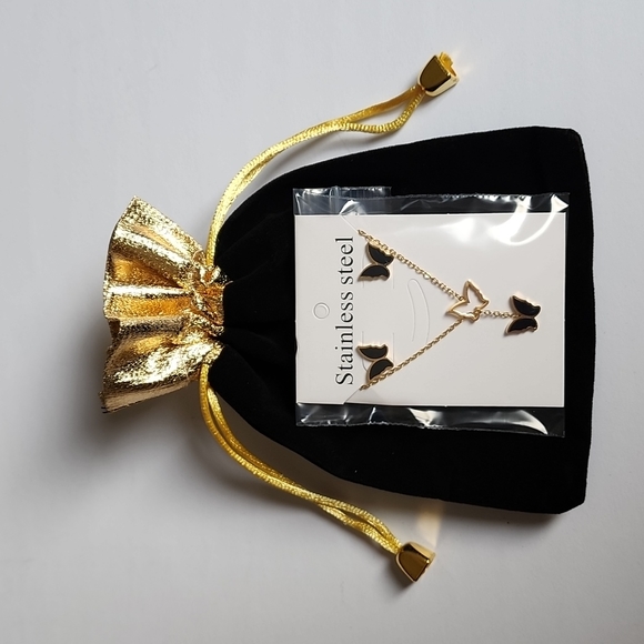 18K Gold Plated Necklace Earrings Set - Picture 9 of 11